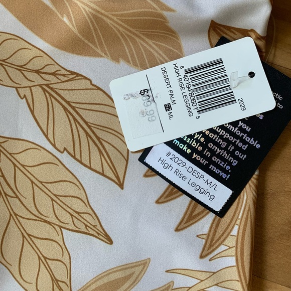NWT Desert Palm Patterned Tights: Onzie - Picture 13 of 15